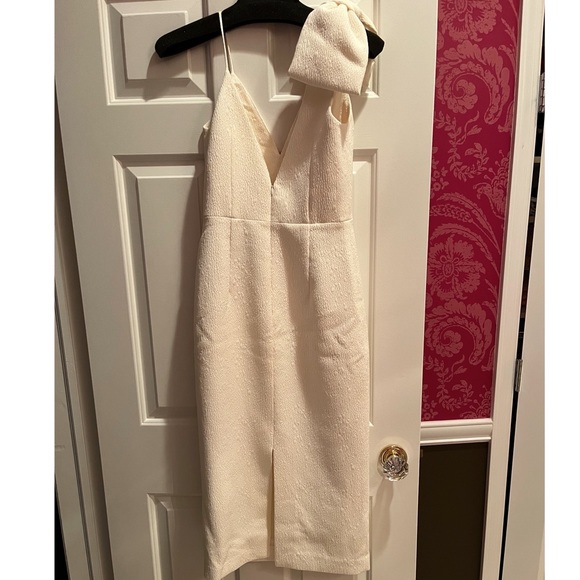 Rebecca Vallance Ivory Bow Dress - Picture 6 of 6